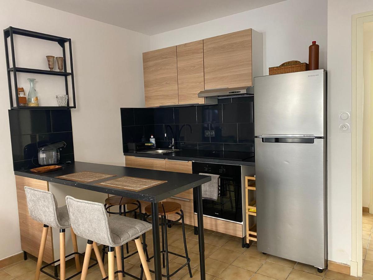 Confortable T2 Avec Jardin Amenage Лезиньян-Корбьер Экстерьер фото