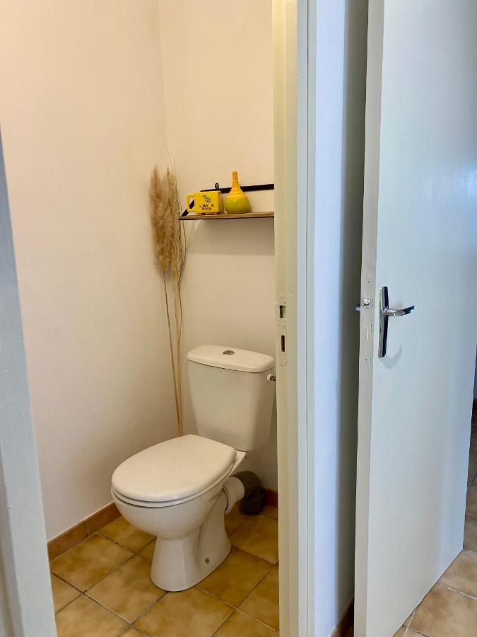 Confortable T2 Avec Jardin Amenage Лезиньян-Корбьер Экстерьер фото